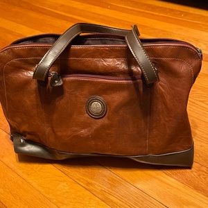 MOUFLON Leather brown purse in good condition preowned